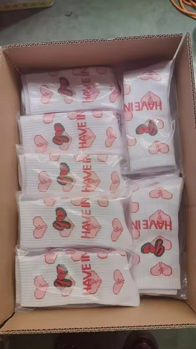 Socks (pink hearts)
